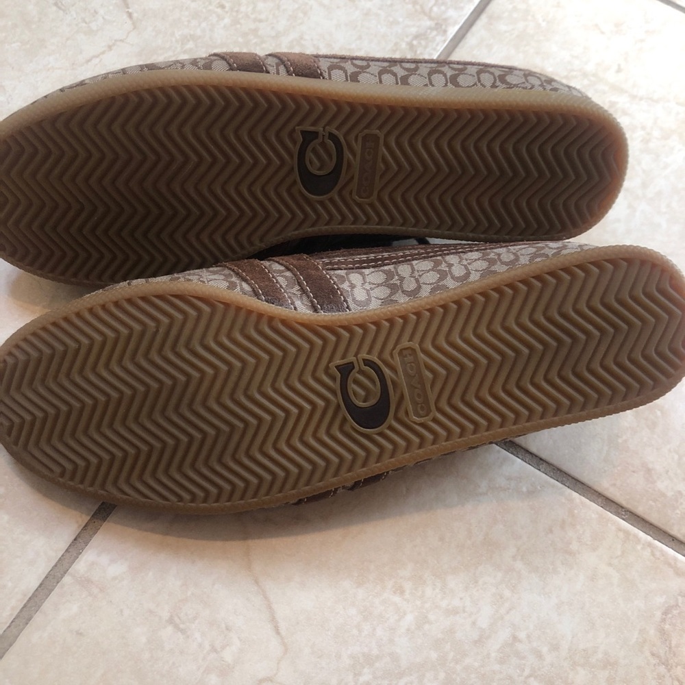Coach Sneakers size 9 - Picture 2 of 5
